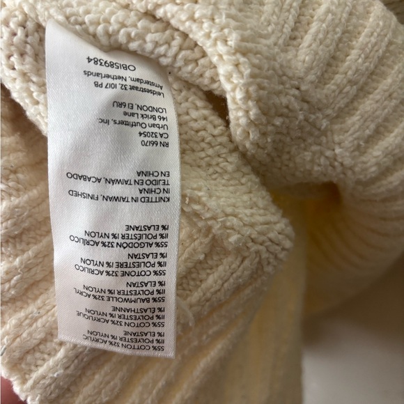 Maeve Anthropologie Cream Cropped Knit Sweater Size Small Cozy Boho - Picture 8 of 9